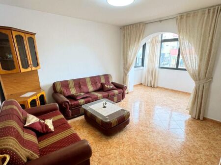 Affitto | Apartament 1 + 1 | Sheshi Kinostudio | 400 €/mese