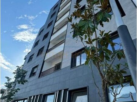 Shitet, Apartament 1+1, Demollari Construction, Paskuqan
