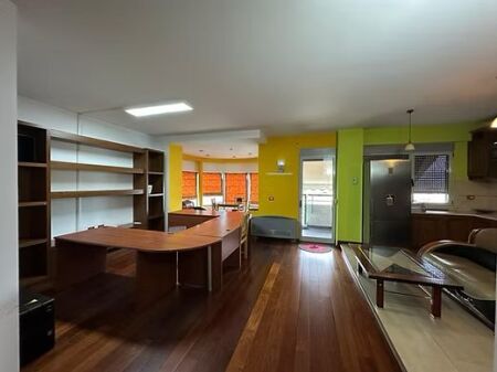 🏢 Dibrës Street, Halili Complex – Office space for rent with an area of 120 m². 120,000 Lekë/net