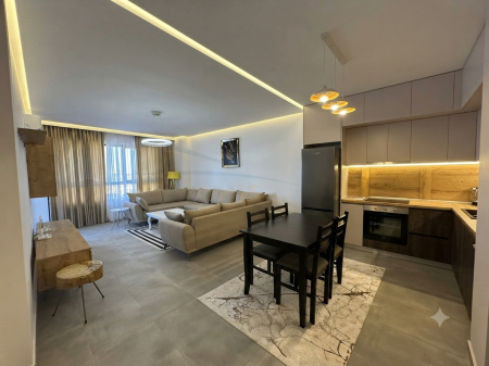 Shitet, Apartament 2+1, Kamëz