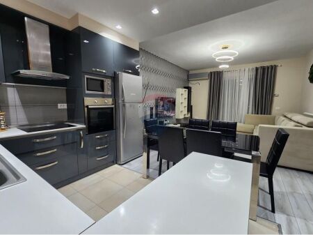 2+1 apartment for rent at Kodra e Diellit!