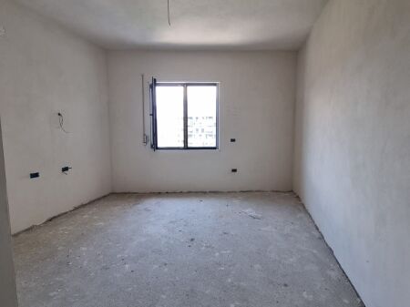 Shitet apartament 2+1, Don Bosko!