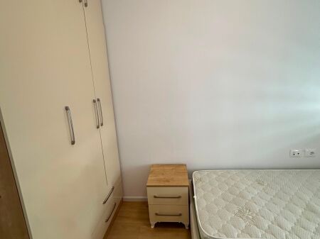 Jepet me Qera Apartament 2+1 – Rezidenca Kadiu, Ali Demi