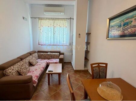 APARTAMENT 1+1 ME QIRA TE BLLOKU I AMBASADAVE